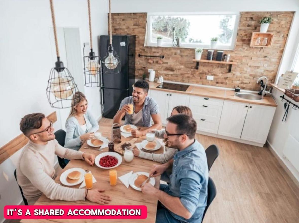 *Rg9Bc* For Your Most Relaxed & Cosy Stay + Free Parking + Free Fast Wifi * Leeds  Eksteriør bilde